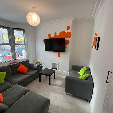 블랙풀 Nickelodeon House Great For Kids 빌라 외부 사진